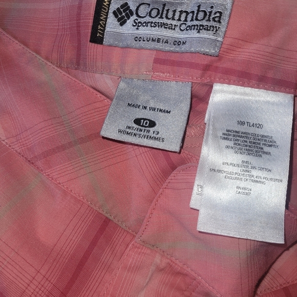 Columbia Pink Plaid Shorts 10 - Picture 3 of 5